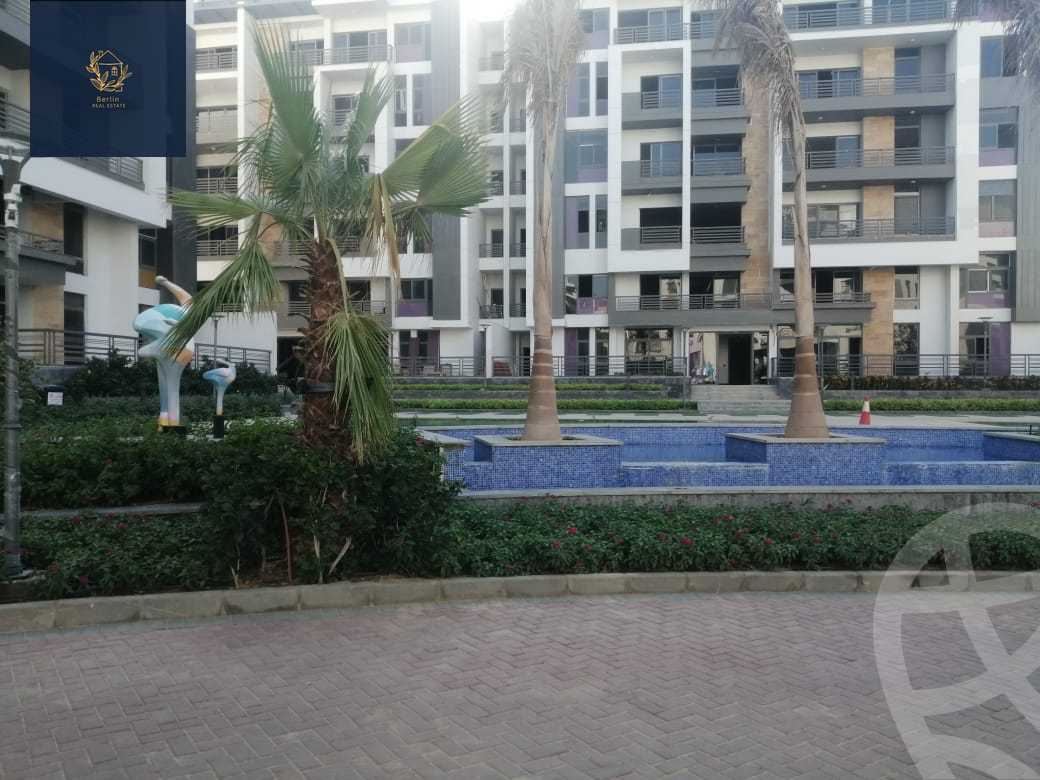 https://aqarmap.com.eg/en/listing/4238990-for-sale-cairo-new-cairo-compounds-dh-ykwn-ryzdns-styl-hwm
