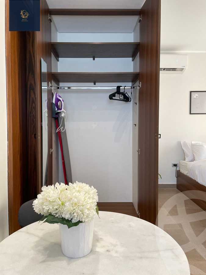 https://aqarmap.com.eg/ar/listing/4256477-for-rent-eastown-parks