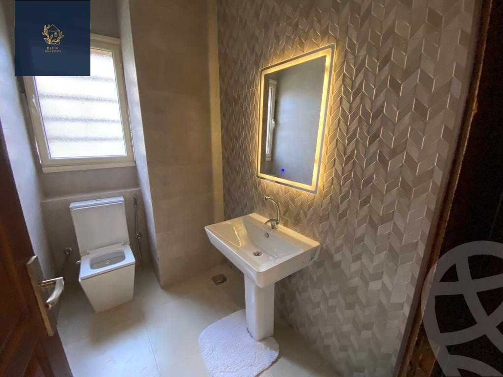 https://aqarmap.com.eg/ar/listing/4671233-for-rent-cairo-new-cairo-compounds-the-villa