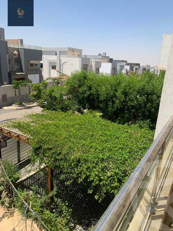 https://aqarmap.com.eg/en/listing/4881351-for-sale-cairo-new-cairo-compounds-el-koronfel-heights