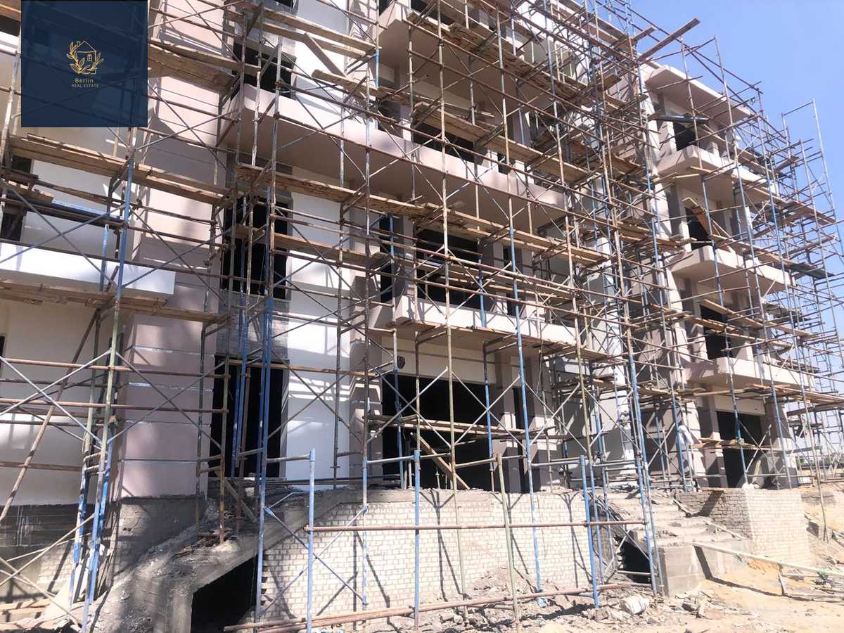 https://aqarmap.com.eg/en/listing/4946720-for-sale-cairo-new-cairo-compounds-kmbwnd-lfwntyn-rkw