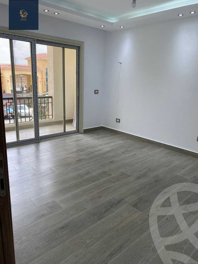 https://aqarmap.com.eg/ar/listing/5878649-for-rent-cairo-new-cairo-compounds-stwn-ryzydns-by-ar-y-llttwyr