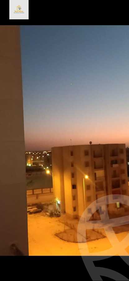 https://aqarmap.com.eg/ar/listing/3923332-for-sale-cairo-6th-of-october-el-ahyaa-neighborhood-6th-street-5-st