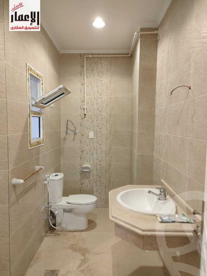 https://aqarmap.com.eg/ar/listing/3898688-for-rent-cairo-el-sheikh-zayed-city-el-hay-elthamen-lhkm