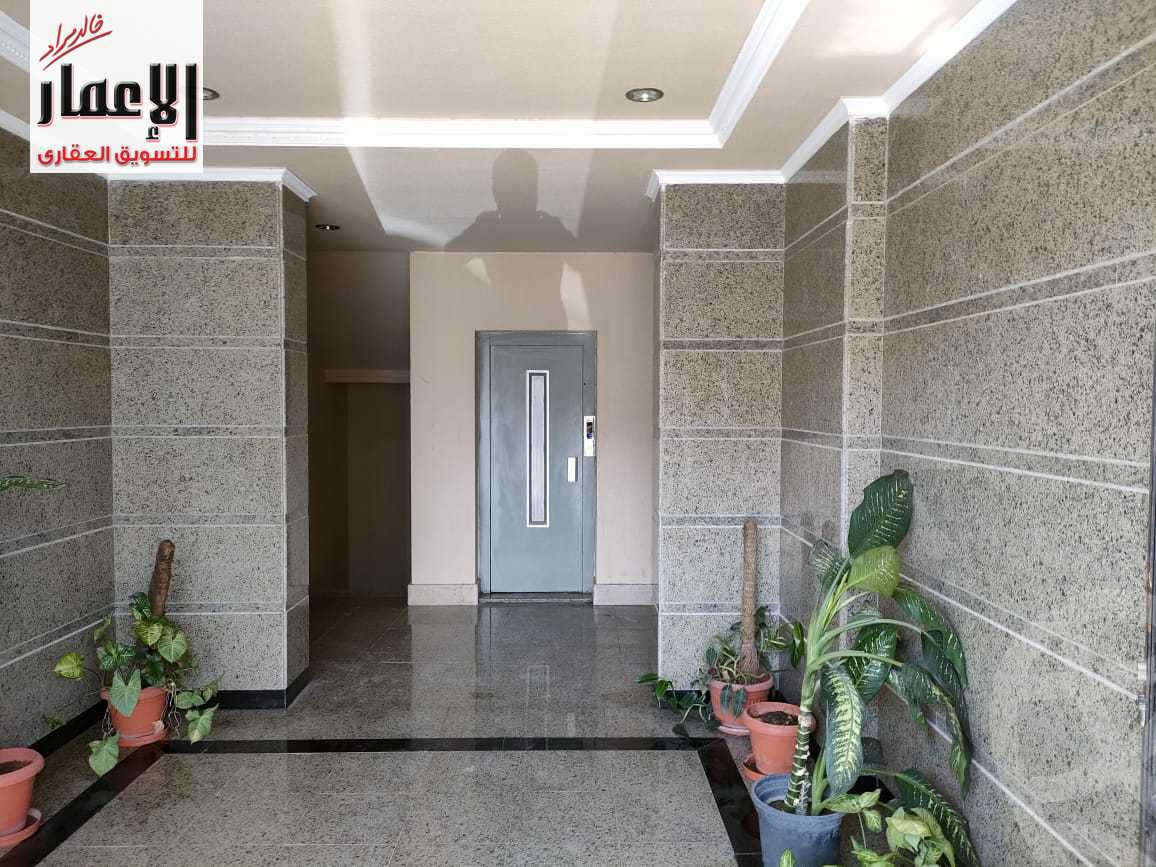 https://aqarmap.com.eg/ar/listing/3898688-for-rent-cairo-el-sheikh-zayed-city-el-hay-elthamen-lhkm