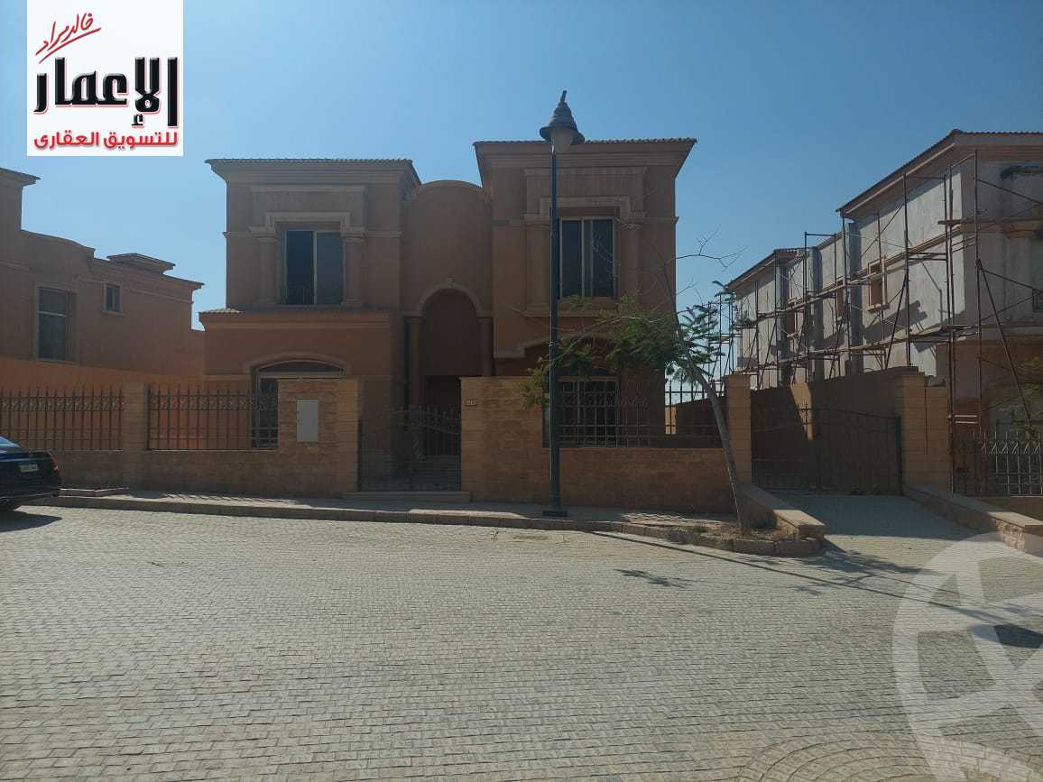 https://aqarmap.com.eg/ar/listing/3956442-for-sale-cairo-el-sheikh-zayed-city-compounds-in-sheikh-zayed-royal-meadows