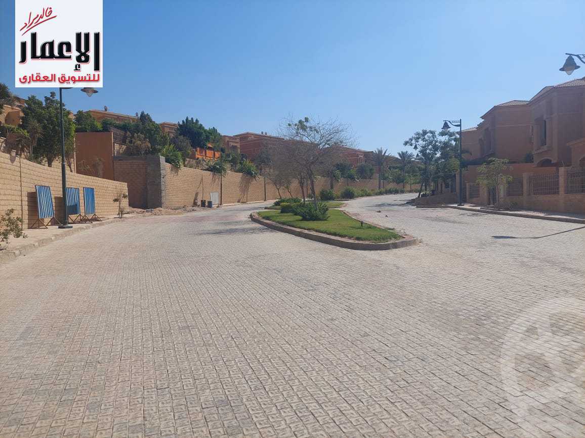 https://aqarmap.com.eg/ar/listing/3956442-for-sale-cairo-el-sheikh-zayed-city-compounds-in-sheikh-zayed-royal-meadows