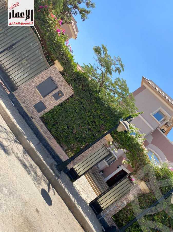https://aqarmap.com.eg/en/listing/4072247-for-sale-cairo-6th-of-october-compound-el-worod