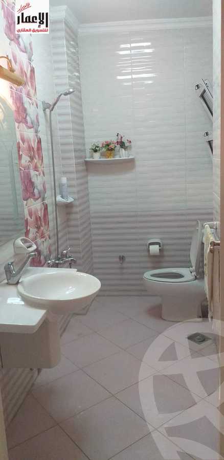 https://aqarmap.com.eg/en/listing/4114764-for-sale-cairo-6th-of-october-featured-neighborhood-sixth-touristic-village-al-wageh-street