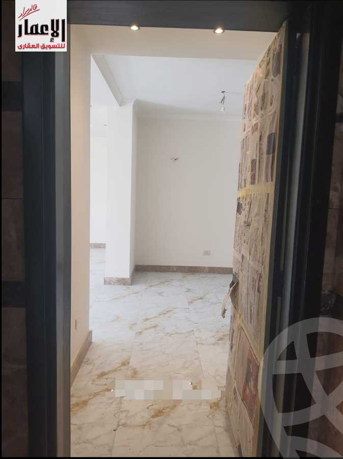 https://aqarmap.com.eg/ar/listing/4147769-for-rent-cairo-el-sheikh-zayed-city-compounds-in-sheikh-zayed-zayed-regency