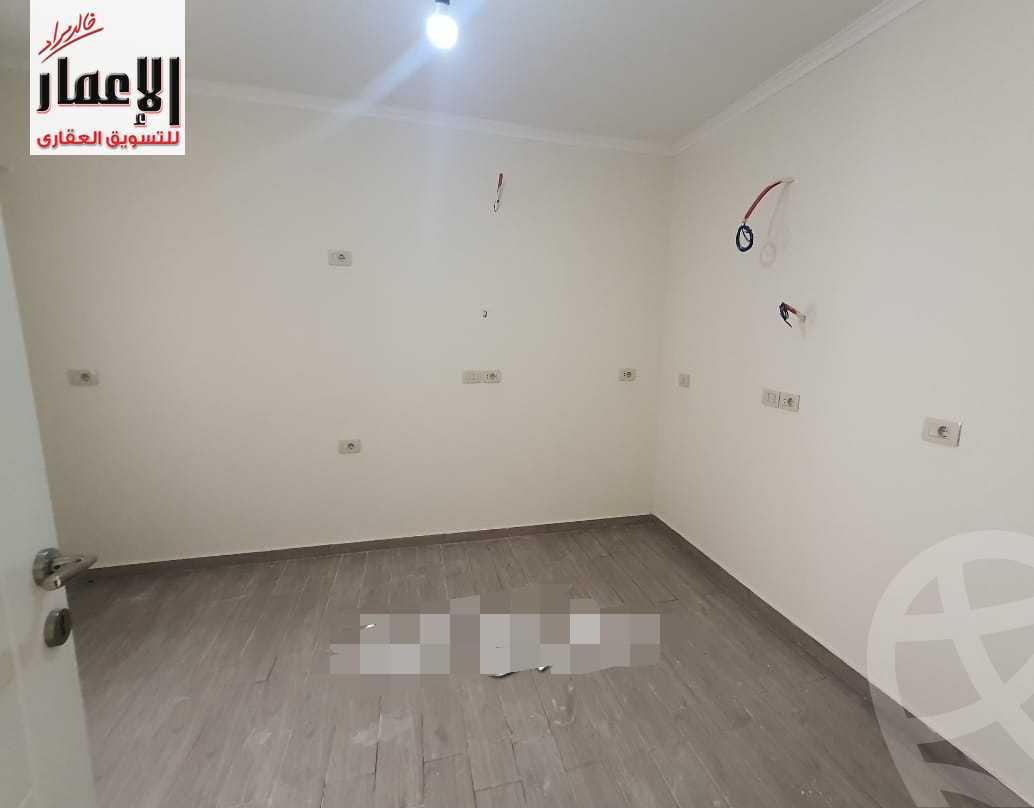 https://aqarmap.com.eg/ar/listing/4147769-for-rent-cairo-el-sheikh-zayed-city-compounds-in-sheikh-zayed-zayed-regency