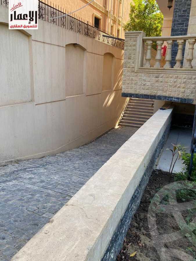 https://aqarmap.com.eg/en/listing/4187336-for-sale-cairo-6th-of-october-featured-neighborhood-first-touristic-village-al-lewaa-mohammed-ezzat-el-zyadi-st