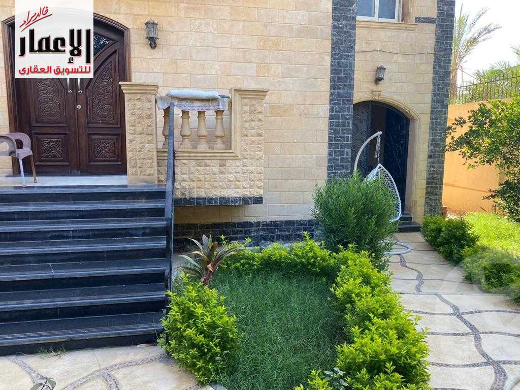 https://aqarmap.com.eg/en/listing/4187336-for-sale-cairo-6th-of-october-featured-neighborhood-first-touristic-village-al-lewaa-mohammed-ezzat-el-zyadi-st