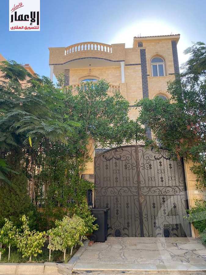 https://aqarmap.com.eg/en/listing/4187336-for-sale-cairo-6th-of-october-featured-neighborhood-first-touristic-village-al-lewaa-mohammed-ezzat-el-zyadi-st