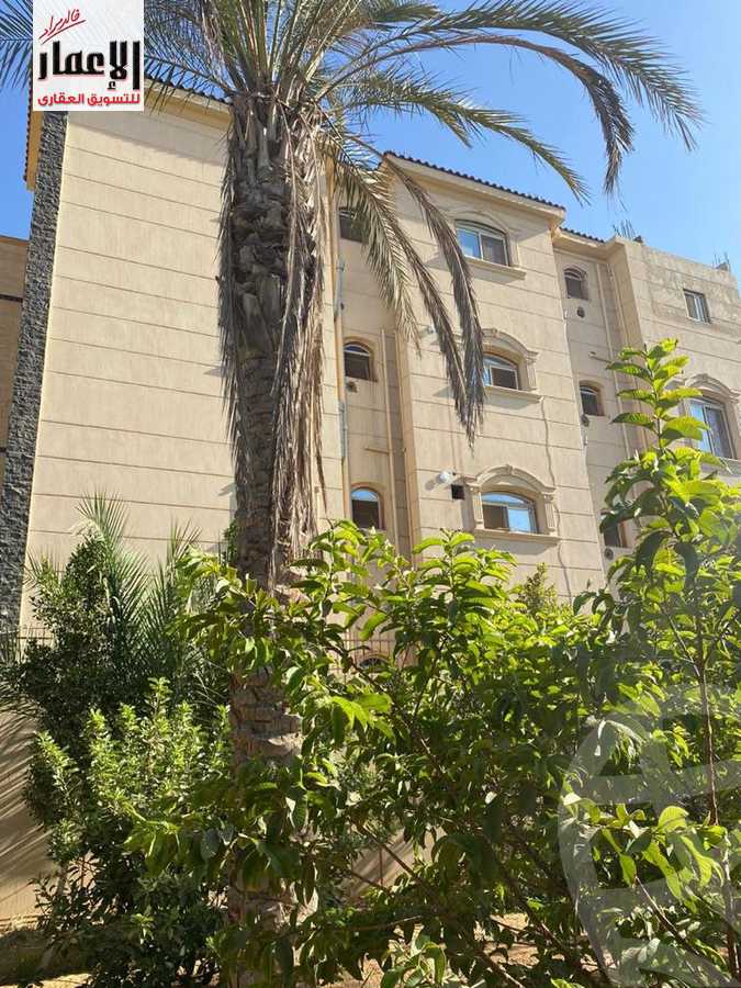 https://aqarmap.com.eg/en/listing/4187336-for-sale-cairo-6th-of-october-featured-neighborhood-first-touristic-village-al-lewaa-mohammed-ezzat-el-zyadi-st