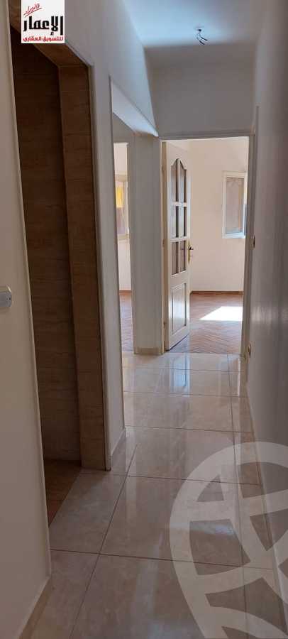 https://aqarmap.com.eg/ar/listing/4202543-for-sale-cairo-6th-of-october-el-ahyaa-neighborhood-4th-school-st