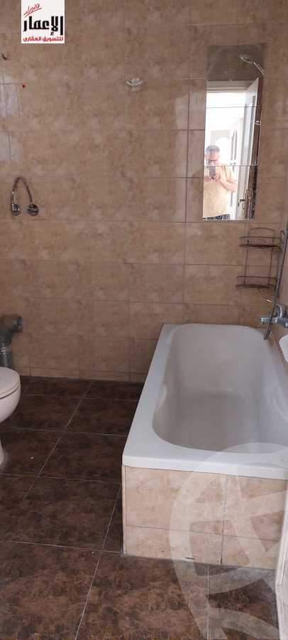 https://aqarmap.com.eg/ar/listing/4202543-for-sale-cairo-6th-of-october-el-ahyaa-neighborhood-4th-school-st