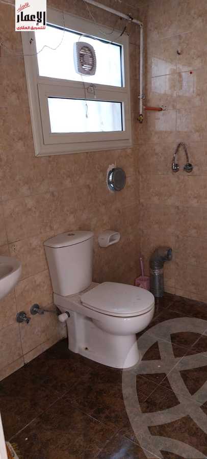 https://aqarmap.com.eg/ar/listing/4202543-for-sale-cairo-6th-of-october-el-ahyaa-neighborhood-4th-school-st