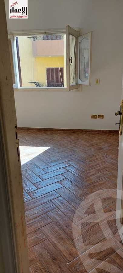 https://aqarmap.com.eg/ar/listing/4202543-for-sale-cairo-6th-of-october-el-ahyaa-neighborhood-4th-school-st