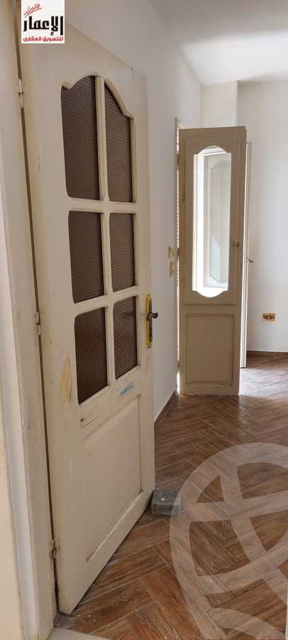 https://aqarmap.com.eg/ar/listing/4202543-for-sale-cairo-6th-of-october-el-ahyaa-neighborhood-4th-school-st