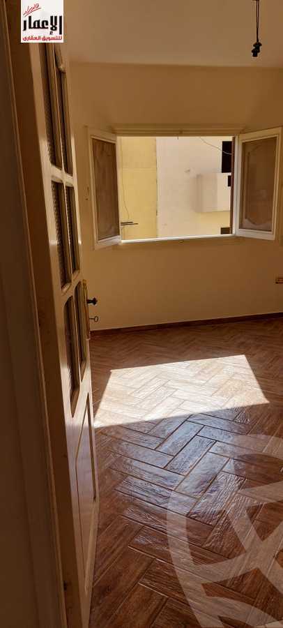 https://aqarmap.com.eg/ar/listing/4202543-for-sale-cairo-6th-of-october-el-ahyaa-neighborhood-4th-school-st