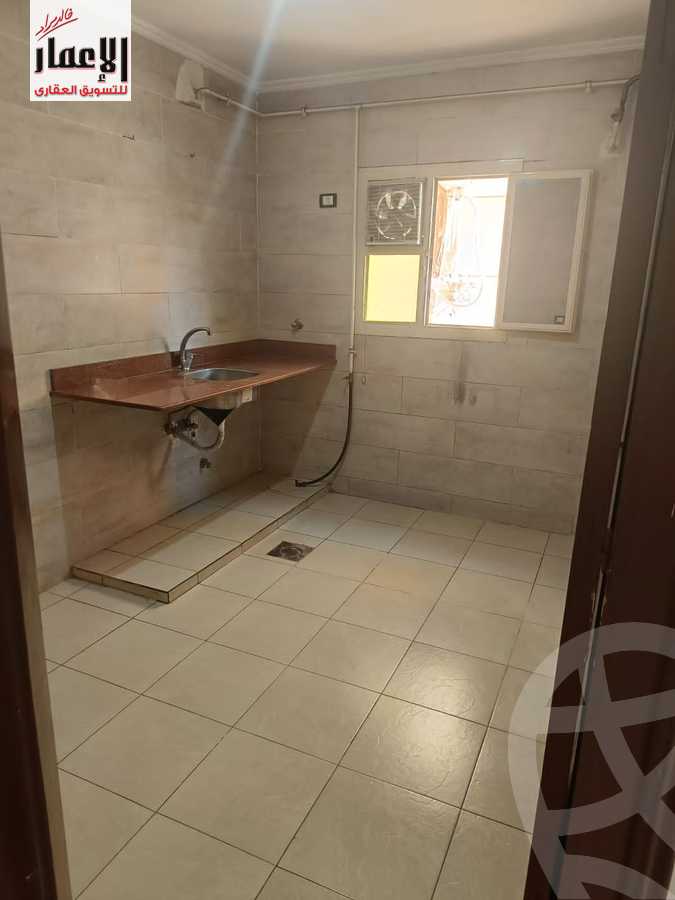 https://aqarmap.com.eg/en/listing/4344964-for-rent-cairo-el-sheikh-zayed-city-el-hay-el-hady-ashaer-area-2-street-10