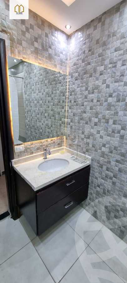 https://aqarmap.com.eg/en/listing/4140915-for-rent-cairo-new-cairo-compounds-moon-valley-2