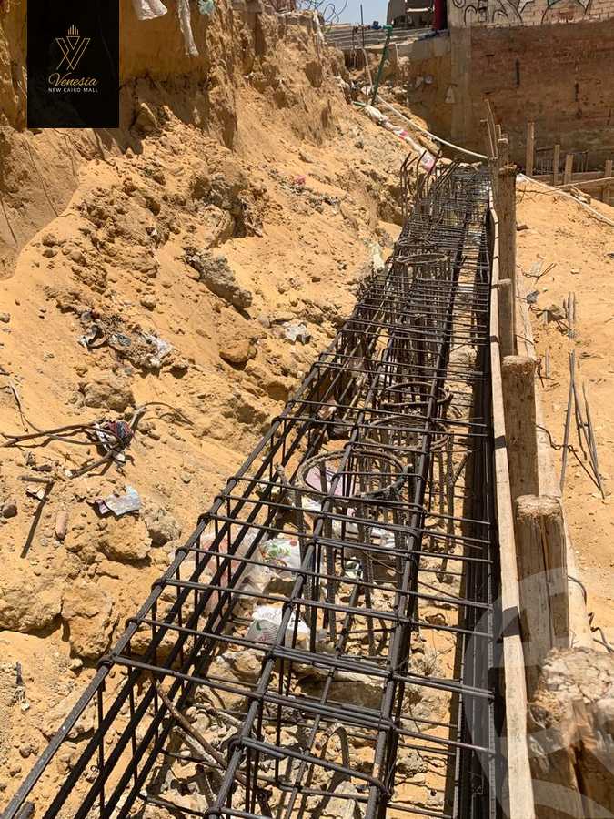 https://aqarmap.com.eg/en/listing/4220404-for-sale-cairo-new-cairo-compounds-venesia-mall