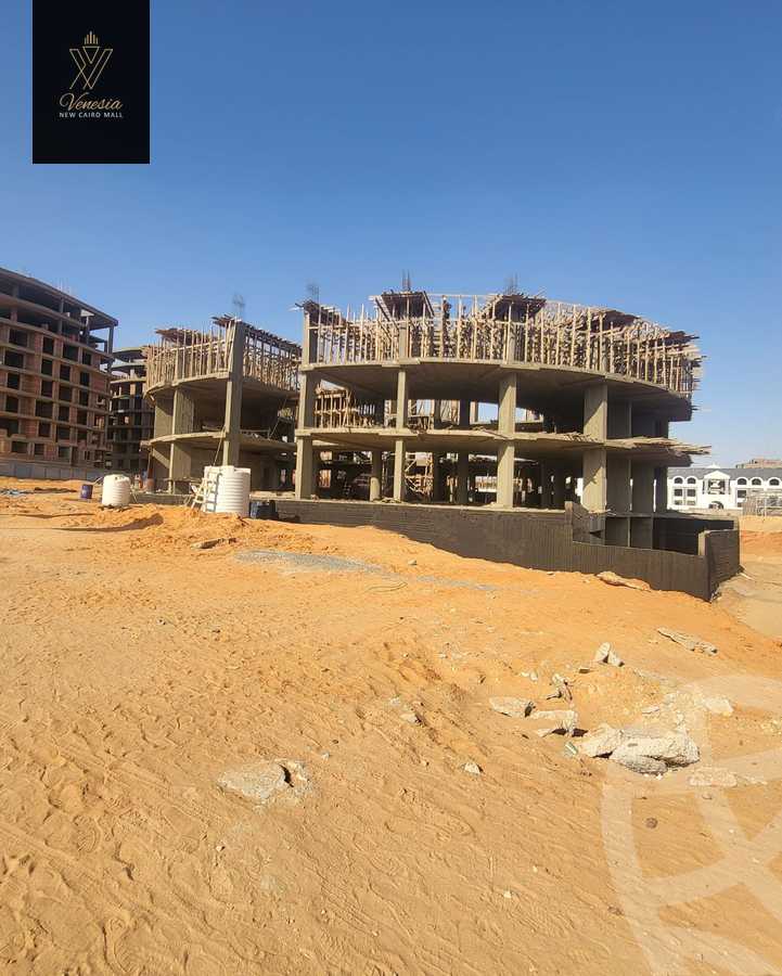 https://aqarmap.com.eg/en/listing/4064334-for-sale-cairo-new-cairo-compounds-venesia-mall