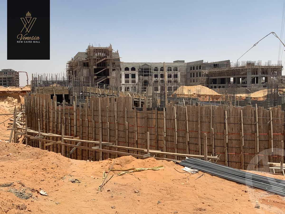 https://aqarmap.com.eg/en/listing/4340039-for-sale-cairo-new-capital-r7-venesia-mall