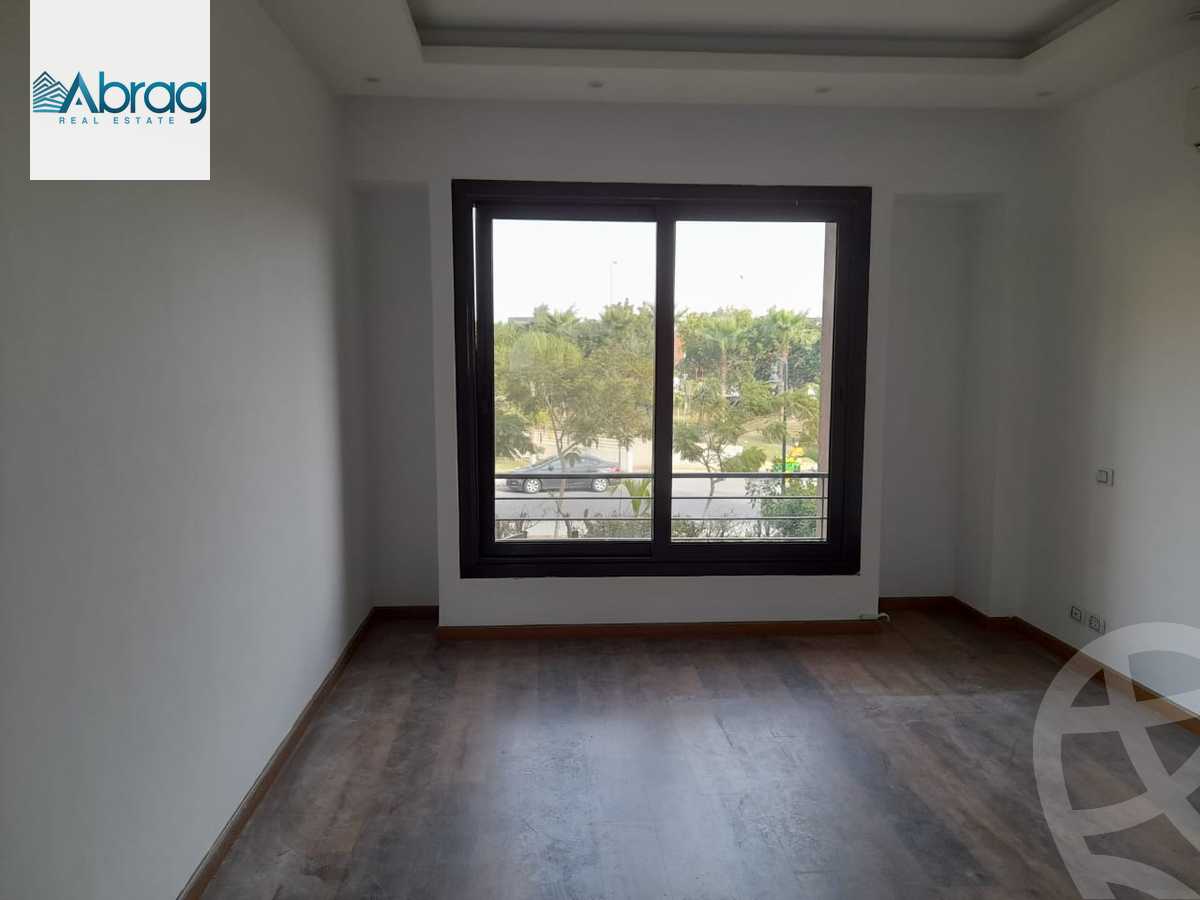 https://aqarmap.com.eg/ar/listing/3862549-for-sale-cairo-el-sheikh-zayed-city-compounds-in-sheikh-zayed-casa