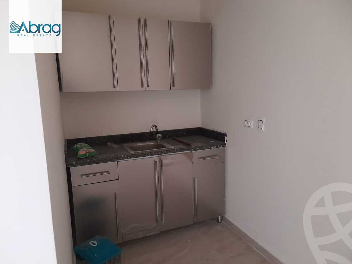 https://aqarmap.com.eg/ar/listing/3862549-for-sale-cairo-el-sheikh-zayed-city-compounds-in-sheikh-zayed-casa