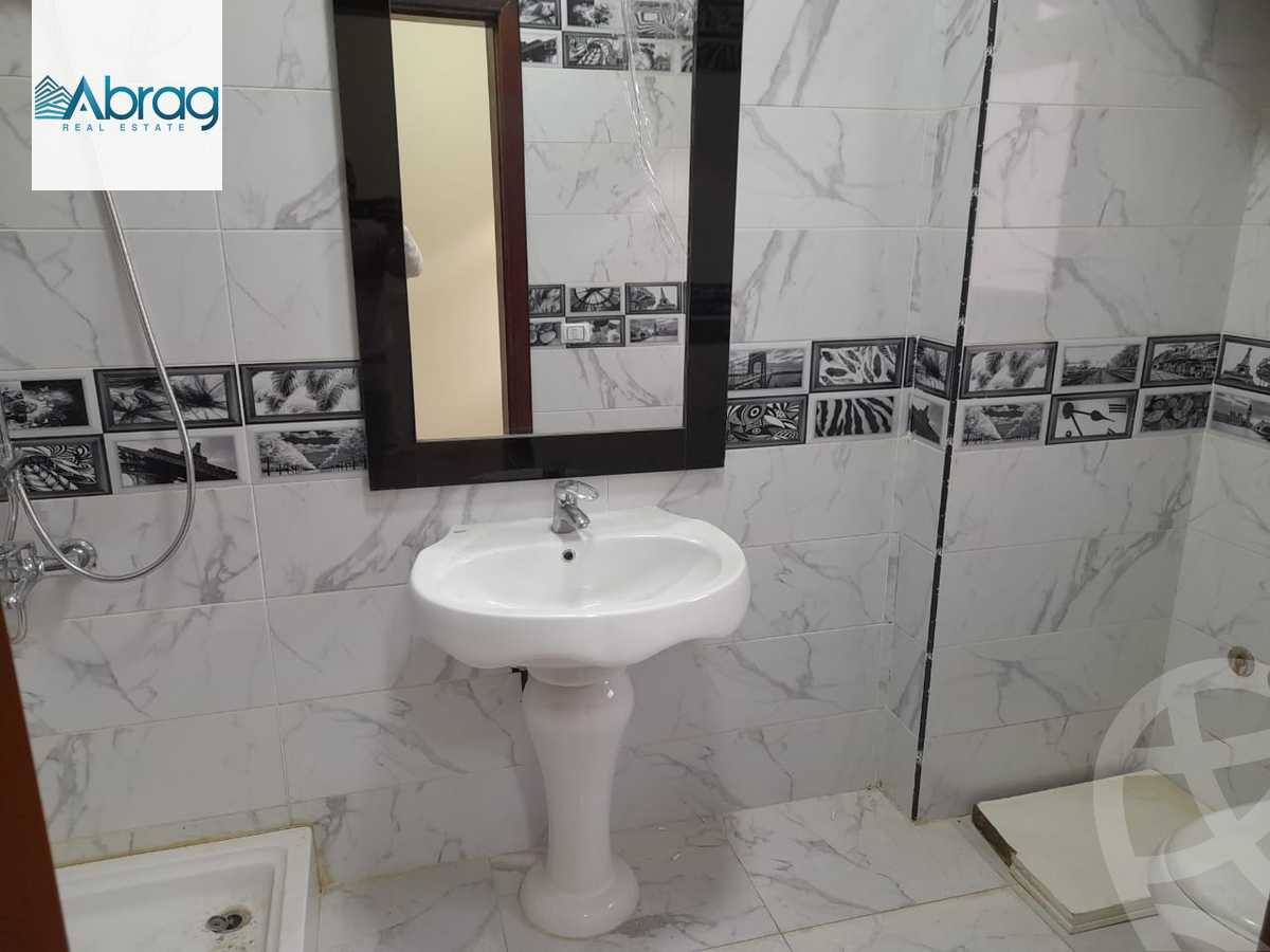 https://aqarmap.com.eg/ar/listing/3862549-for-sale-cairo-el-sheikh-zayed-city-compounds-in-sheikh-zayed-casa