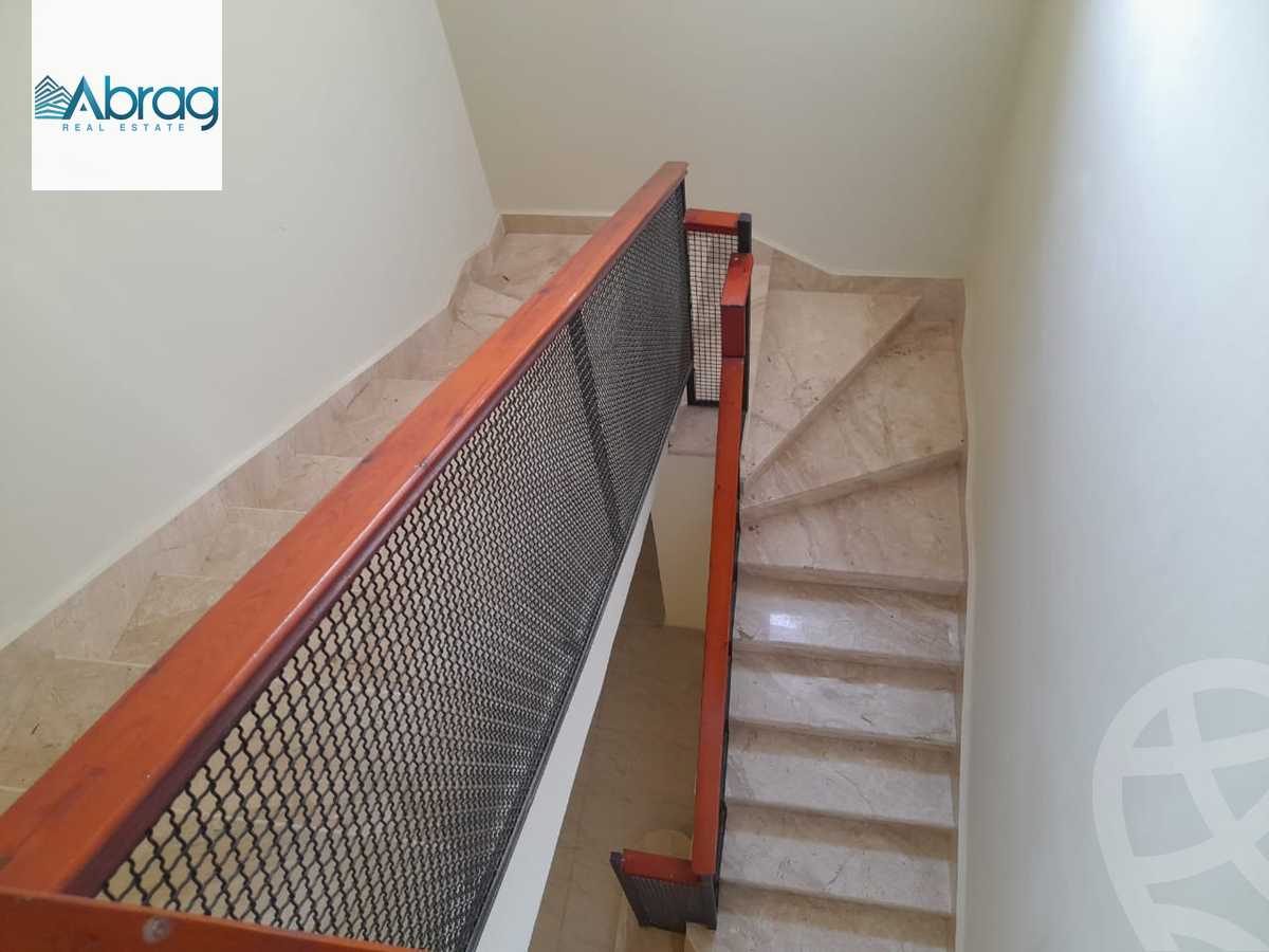 https://aqarmap.com.eg/ar/listing/3862549-for-sale-cairo-el-sheikh-zayed-city-compounds-in-sheikh-zayed-casa