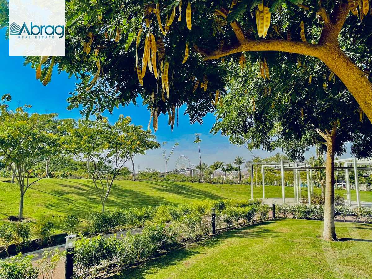 https://aqarmap.com.eg/ar/listing/4046363-for-sale-cairo-el-sheikh-zayed-city-compounds-brj-zyd-wr-llttwyr