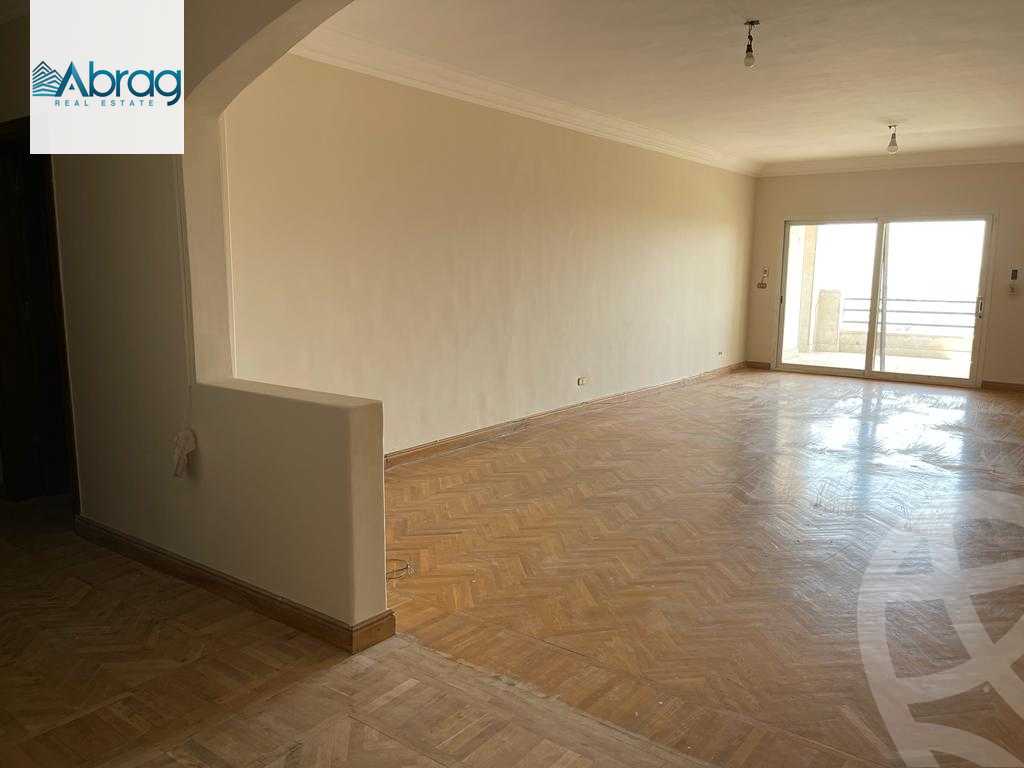 https://aqarmap.com.eg/en/listing/4168031-for-sale-cairo-el-sheikh-zayed-city-compounds-in-sheikh-zayed-zayed-2000