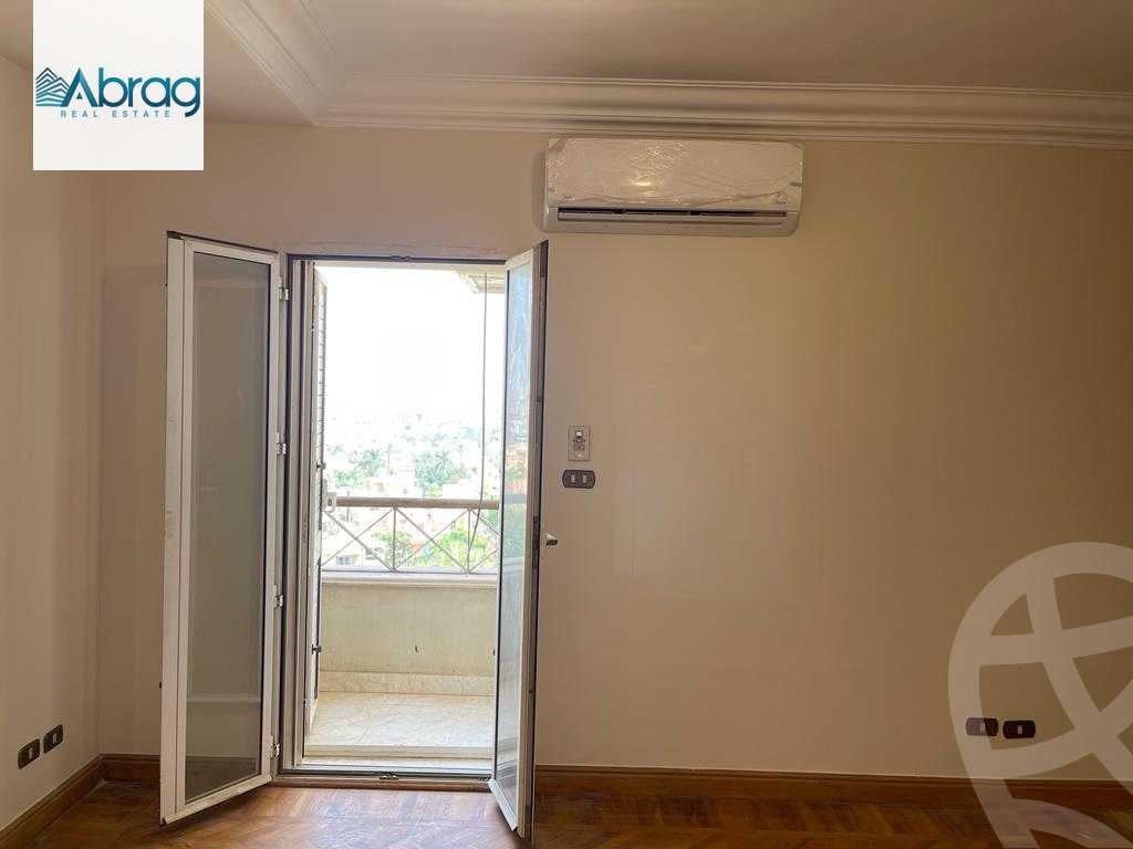 https://aqarmap.com.eg/en/listing/4168031-for-sale-cairo-el-sheikh-zayed-city-compounds-in-sheikh-zayed-zayed-2000