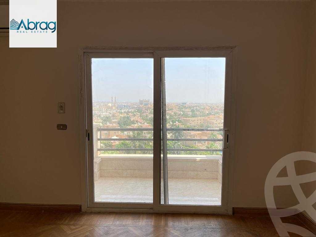 https://aqarmap.com.eg/en/listing/4168031-for-sale-cairo-el-sheikh-zayed-city-compounds-in-sheikh-zayed-zayed-2000