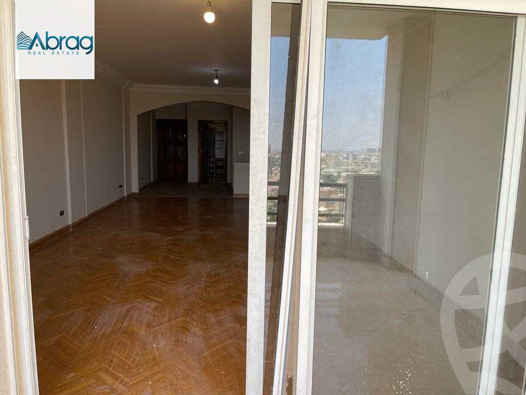 https://aqarmap.com.eg/en/listing/4168031-for-sale-cairo-el-sheikh-zayed-city-compounds-in-sheikh-zayed-zayed-2000