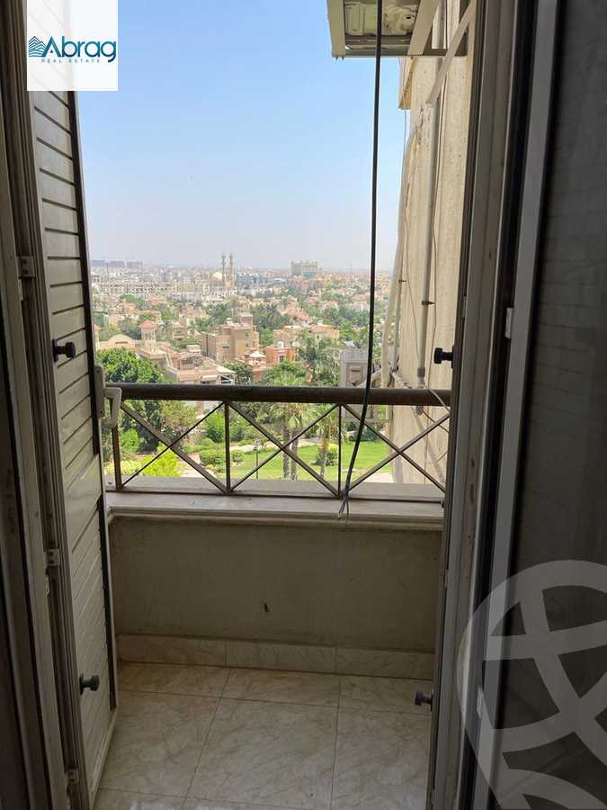 https://aqarmap.com.eg/ar/listing/4208097-for-sale-cairo-el-sheikh-zayed-city-compounds-in-sheikh-zayed-zayed-2000