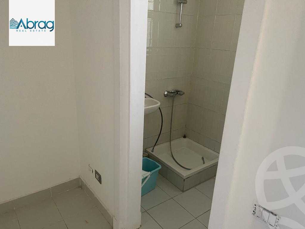 https://aqarmap.com.eg/en/listing/4222495-for-rent-cairo-6th-of-october-compound-palm-parks