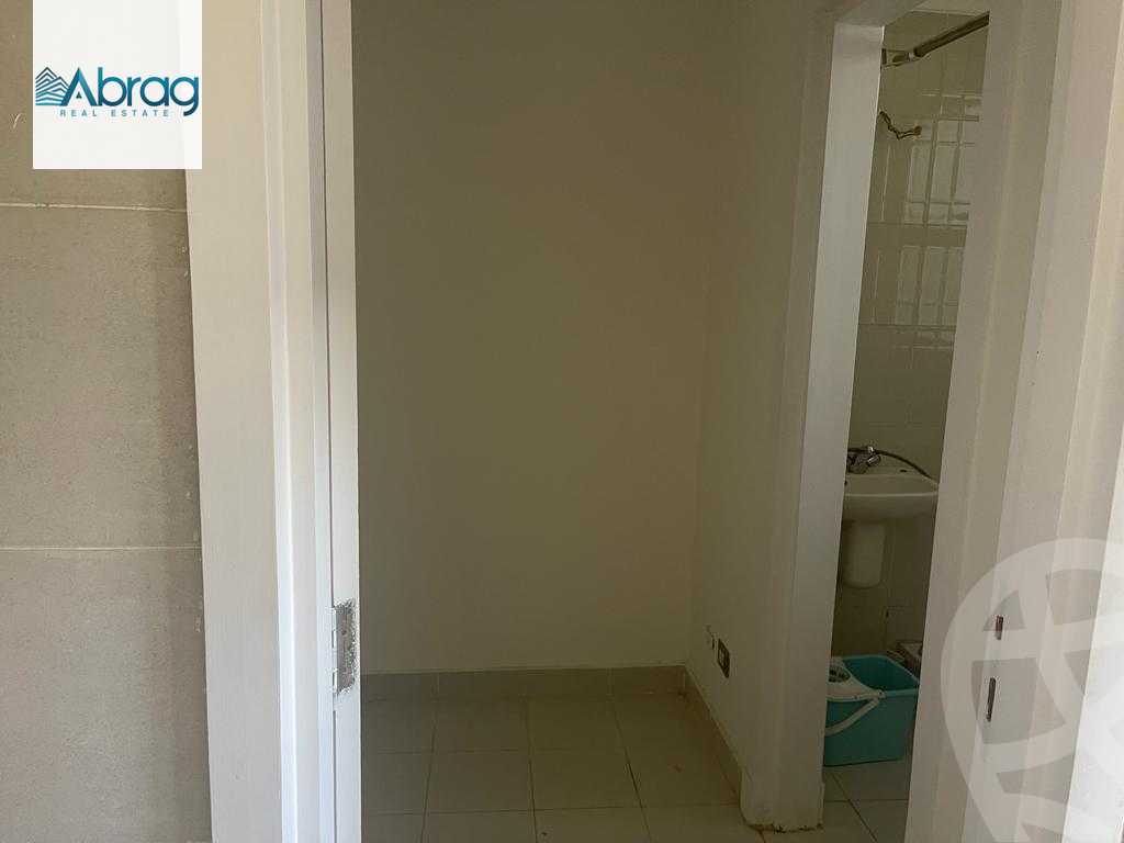 https://aqarmap.com.eg/en/listing/4222495-for-rent-cairo-6th-of-october-compound-palm-parks