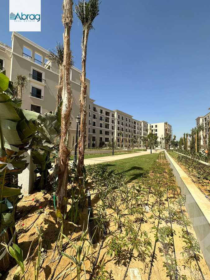 https://aqarmap.com.eg/en/listing/4345560-for-sale-cairo-el-sheikh-zayed-city-compounds-kmbwnd-fyldj-wyst-dr-llttwyr
