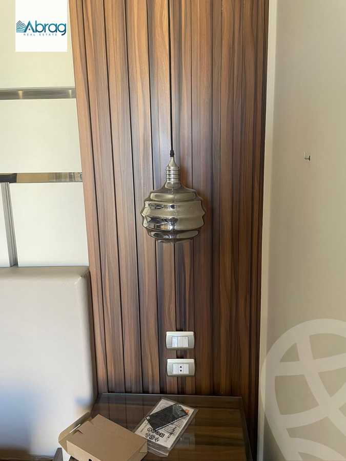 https://aqarmap.com.eg/ar/listing/5259242-for-rent-cairo-el-sheikh-zayed-city-compounds-kmbwnd-wyst-twn-swdyk