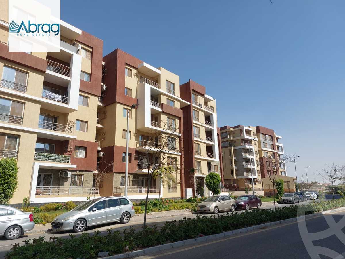 https://aqarmap.com.eg/ar/listing/5259760-for-sale-cairo-6th-of-october-compounds-jn-ktwbr