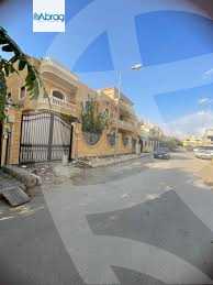 https://aqarmap.com.eg/en/listing/6550791-for-sale-cairo-el-sheikh-zayed-city-compounds-el-yasmeen-compound