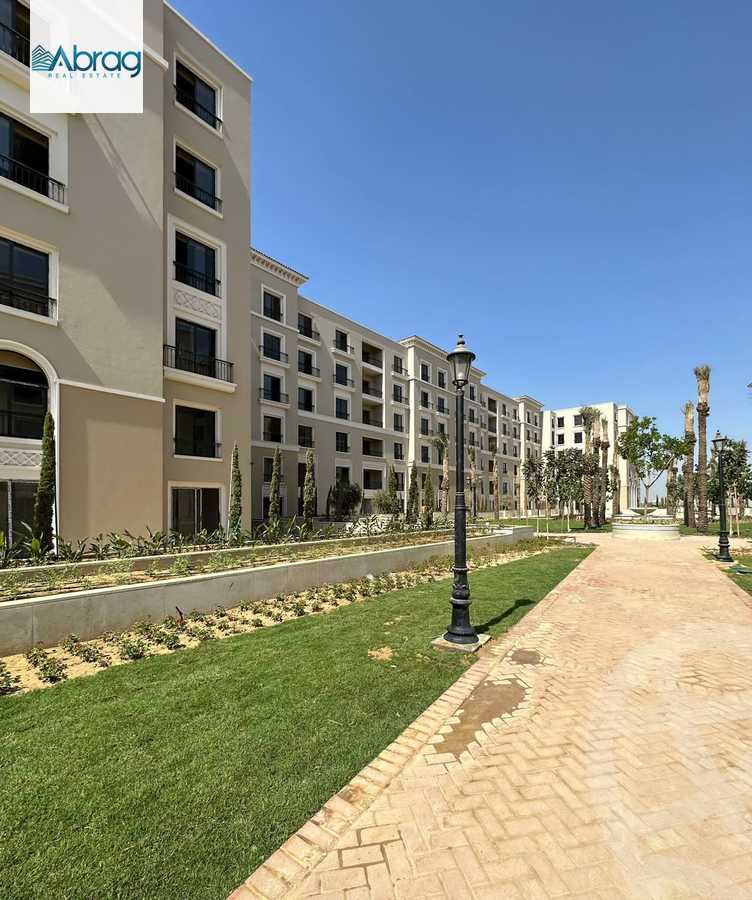 https://aqarmap.com.eg/en/listing/6563852-for-sale-cairo-el-sheikh-zayed-city-compounds-kmbwnd-fyldj-wyst-dr-llttwyr