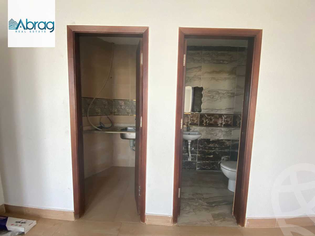 https://aqarmap.com.eg/en/listing/4201506-for-sale-cairo-el-sheikh-zayed-city-compounds-greens