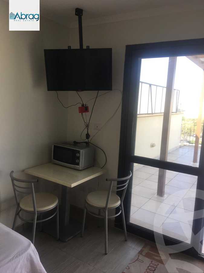 https://aqarmap.com.eg/en/listing/5260776-for-rent-cairo-el-sheikh-zayed-city-compounds-kmbwnd-wyst-twn-swdyk