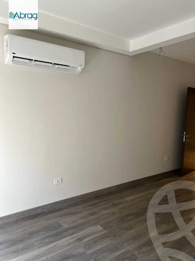 https://aqarmap.com.eg/ar/listing/5648214-for-rent-cairo-el-sheikh-zayed-city-compounds-zyd-wr-llttwyr-park-towers-zed-el-sheikh-zayed-compound